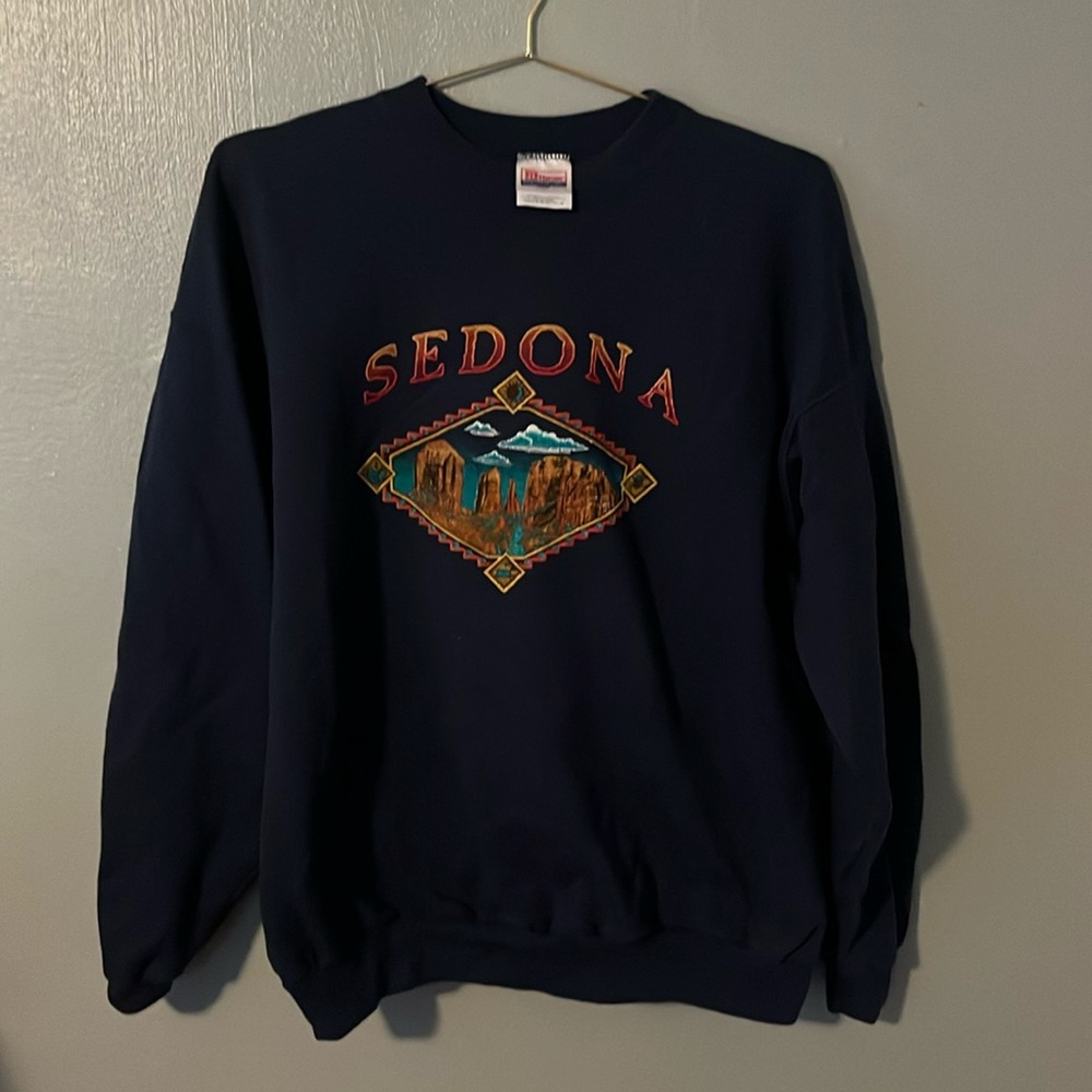 Sedona Vintage Crewneck
Hanes Textured Logo
XL